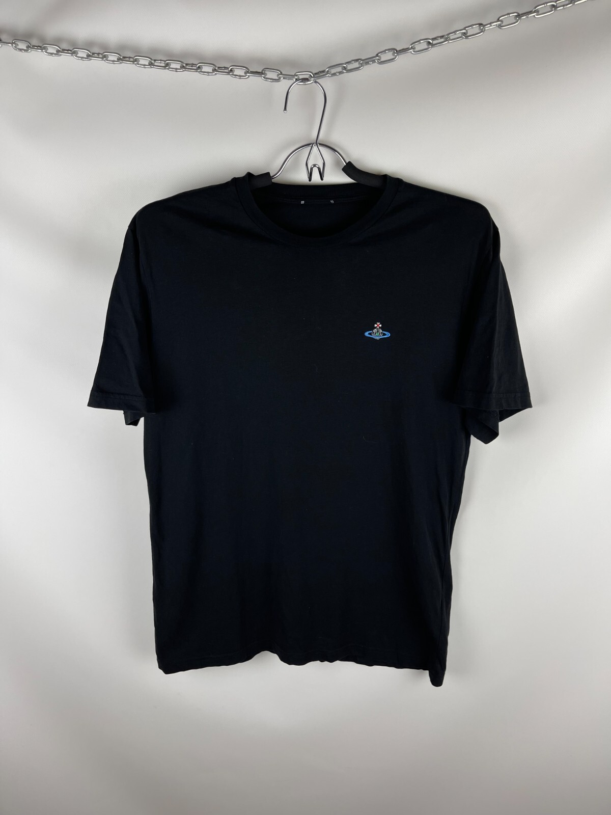 Tシャツ・カットソー VIVIENNEWESTWOOD Black Oversized T-Shirt 3G010036 J001M N401 Tシャツ・カットソー VIVIENNEWESTWOOD Black Oversized T-Shirt