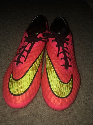 Nike Phantom Venom Academy IC Schwarz F077