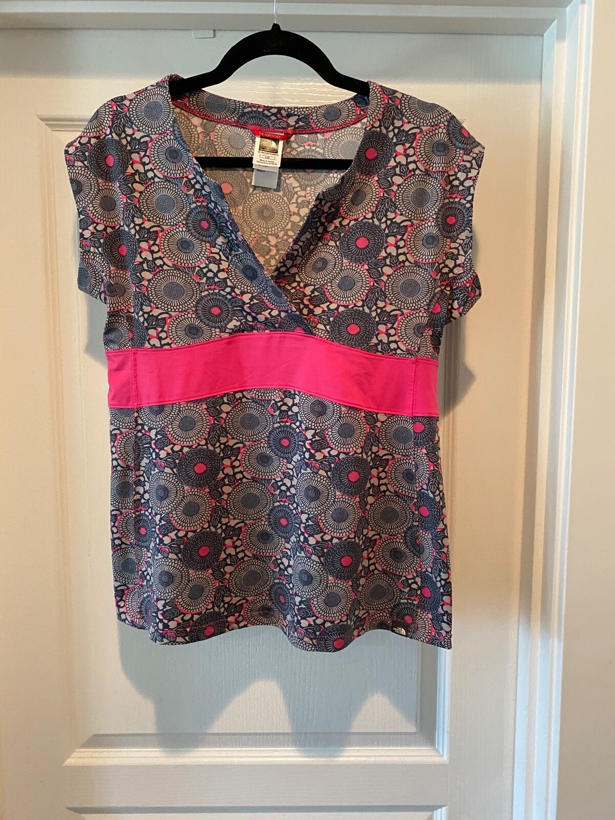 The North Face Womens Size L Floral Pattern Short Sleeve