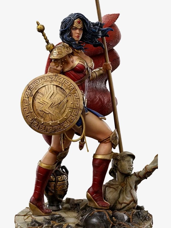 Wonder Woman Unleashed Statuette Iron Studio 1/10    ð