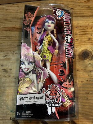 Monster High New Spectra Vondergeist Ghoul's Getaway Doll
