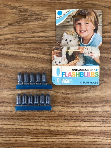 Blue Dot Flashbulbs - 11 Sylvania AG1B Blue Bulbs