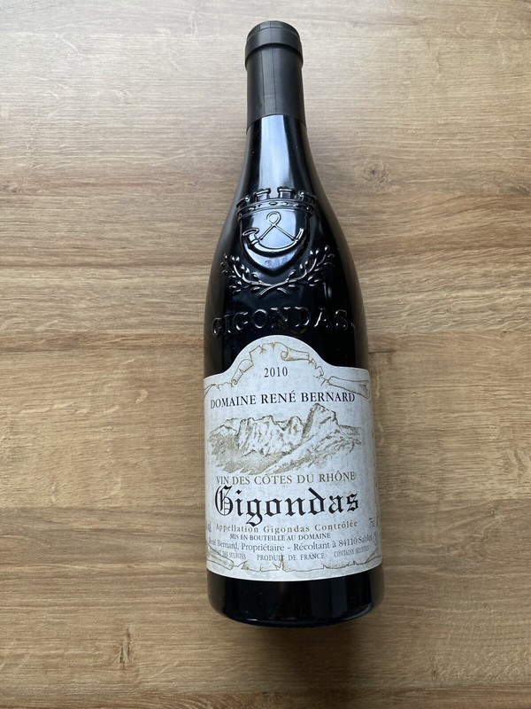 Biete Eine Flasche 2010 Gigondas Domaine RenÃ© Bernard 14.0%, 750ml.