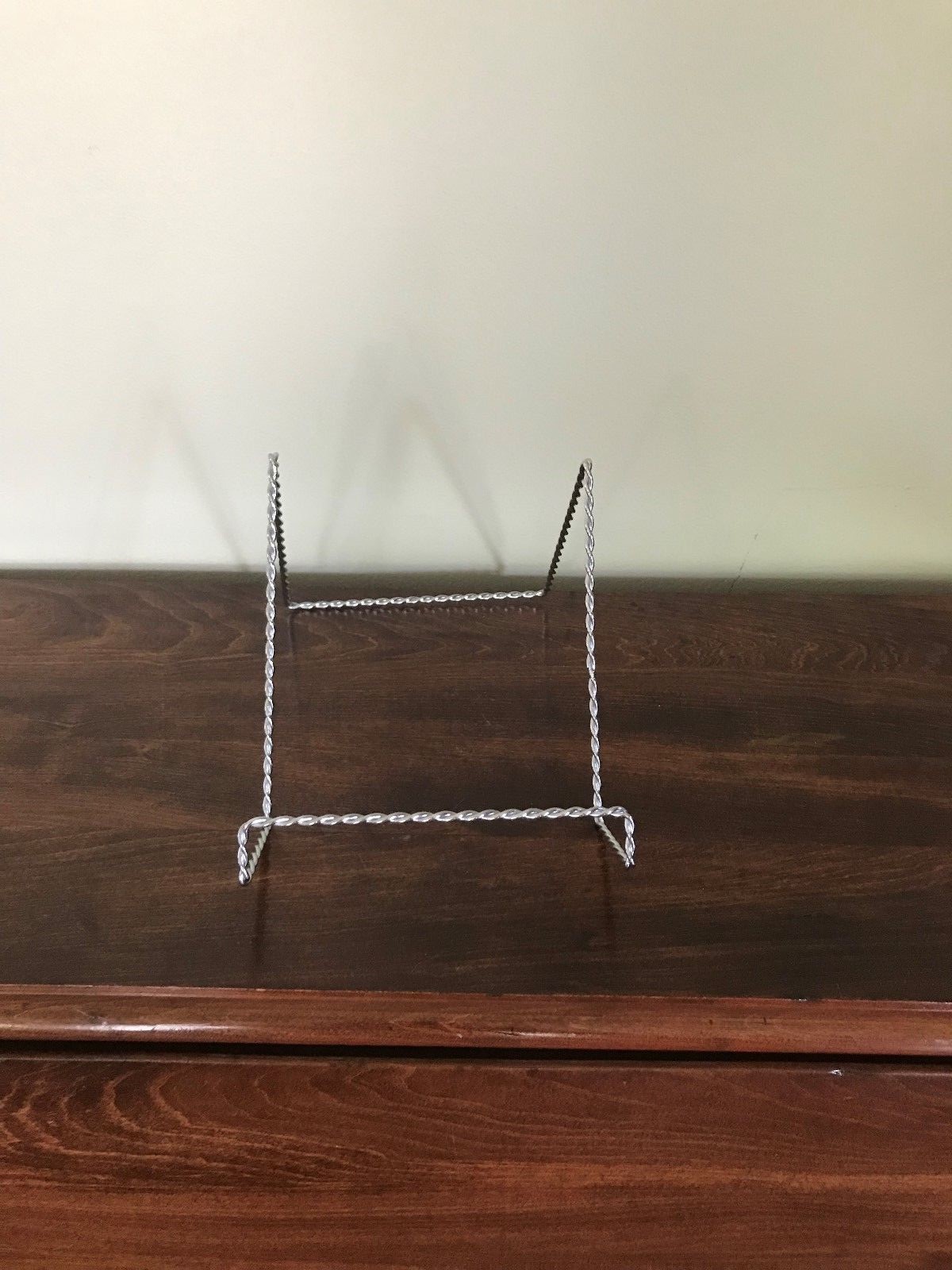 Silver Twisted Wire Plate Picture Art Display Holder Stand Easel