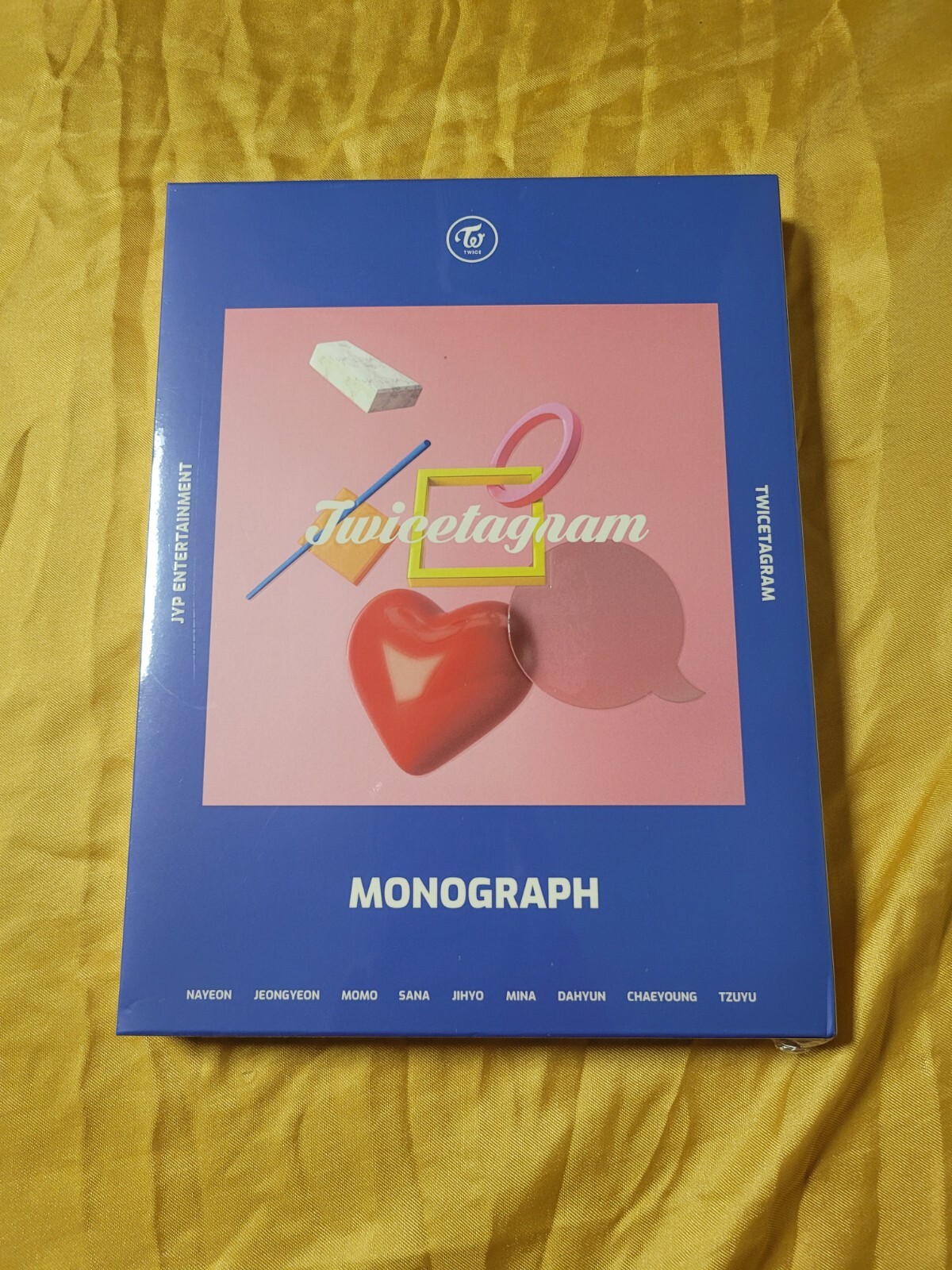 アイドル TWICE MONOGRAGH 트와이스 (TWICE) With YOU-th Monograph Unboxing - YouTube