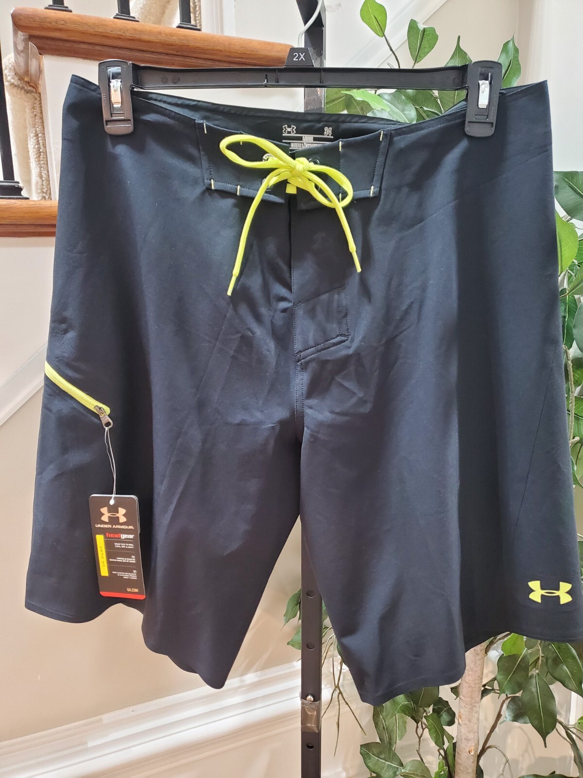 Under Armour HeatGear ブラックパンツ SM Amazon.com: Under Armour UA HeatGear® Armour Compression SM