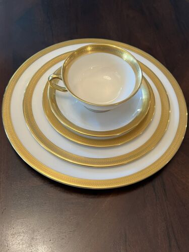 LENOX LOWELL P67 (gold backstamp)5 PIECE PLACE SETTING LENOX LOWELL P67 (gold backstamp)5 PIECE PLACE SETTING