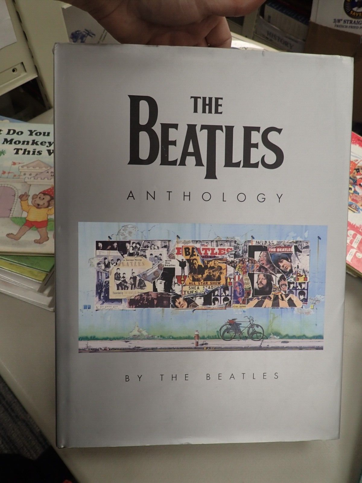 Beatles Anthology (2011exclusiveアドバンス） 717BC2yTt0L._UF350,350_QL50_.jpg