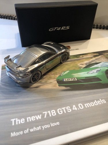 1/43 限定336台 Porsche 718 Cayman GT4 2020 1/43 Limited to 336 units Porsche 718 Cayman GT4 2020 Black