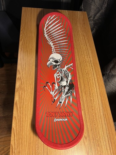 TONY HAWK - BIRDHOUSE Full Skull Bravo Sports Plastic TONY HAWK - BIRDHOUSE Full Skull Bravo Sports Plastic