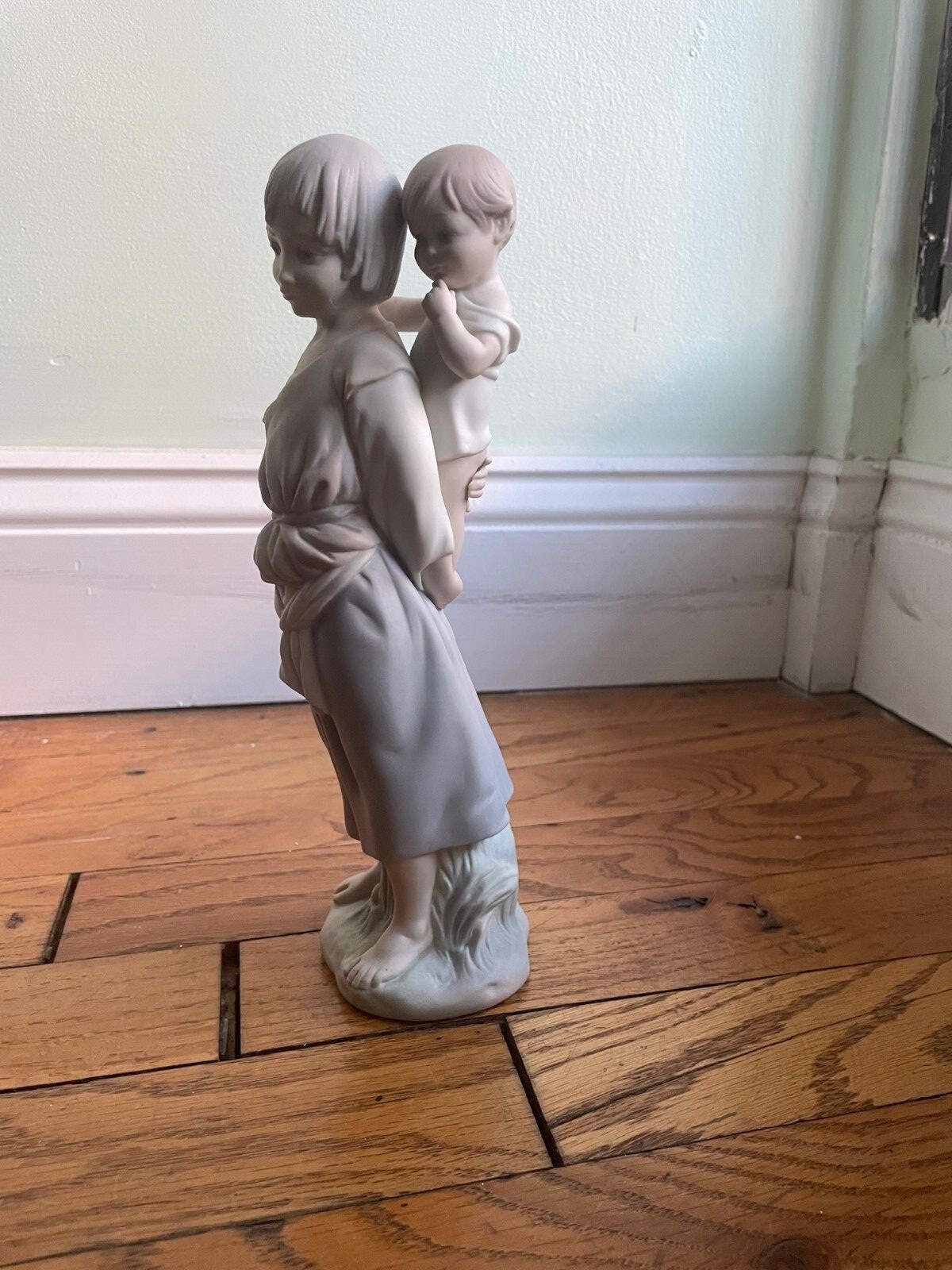 LLADRO 月に座る子供の像 6848 LLADRO 月に座る子供の像 6848