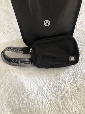 Lululemon  Everywhere Belt Bag Wordmark Black 1L  One Size New