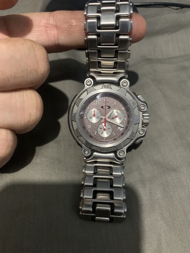 y*n様 bone strap silver watch OAKLEY cybe NEW OAKLEY BOTTLE CAP WATCH Stainless Case White Dial Black