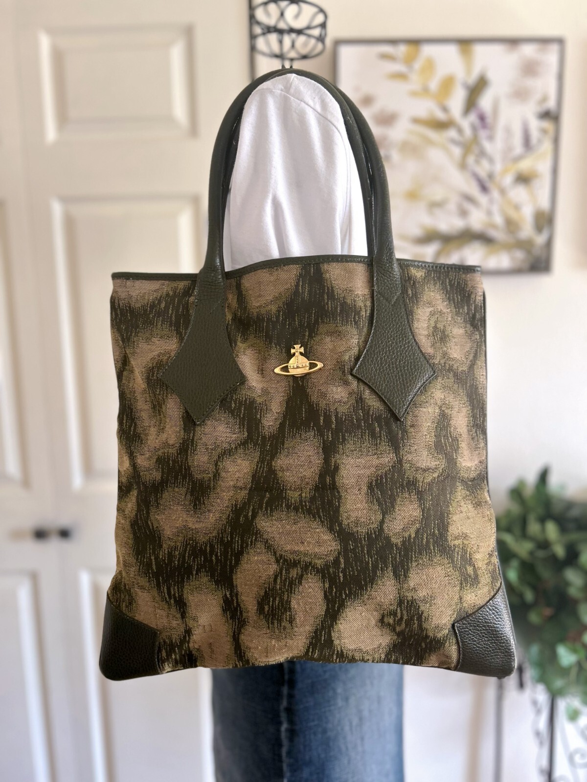 バッグ Vivienne Westwood Big Orb Brown Tote Vivienne Westwood Shoulder Bag Tote Brown Suede Orb Logo