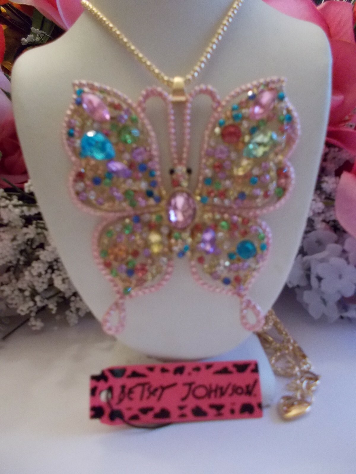 BETSEY JOHNSON LARGE PINK CRYSTAL & RHINESTONE INLAY BUTTERFLY PENDANT NECKLACE