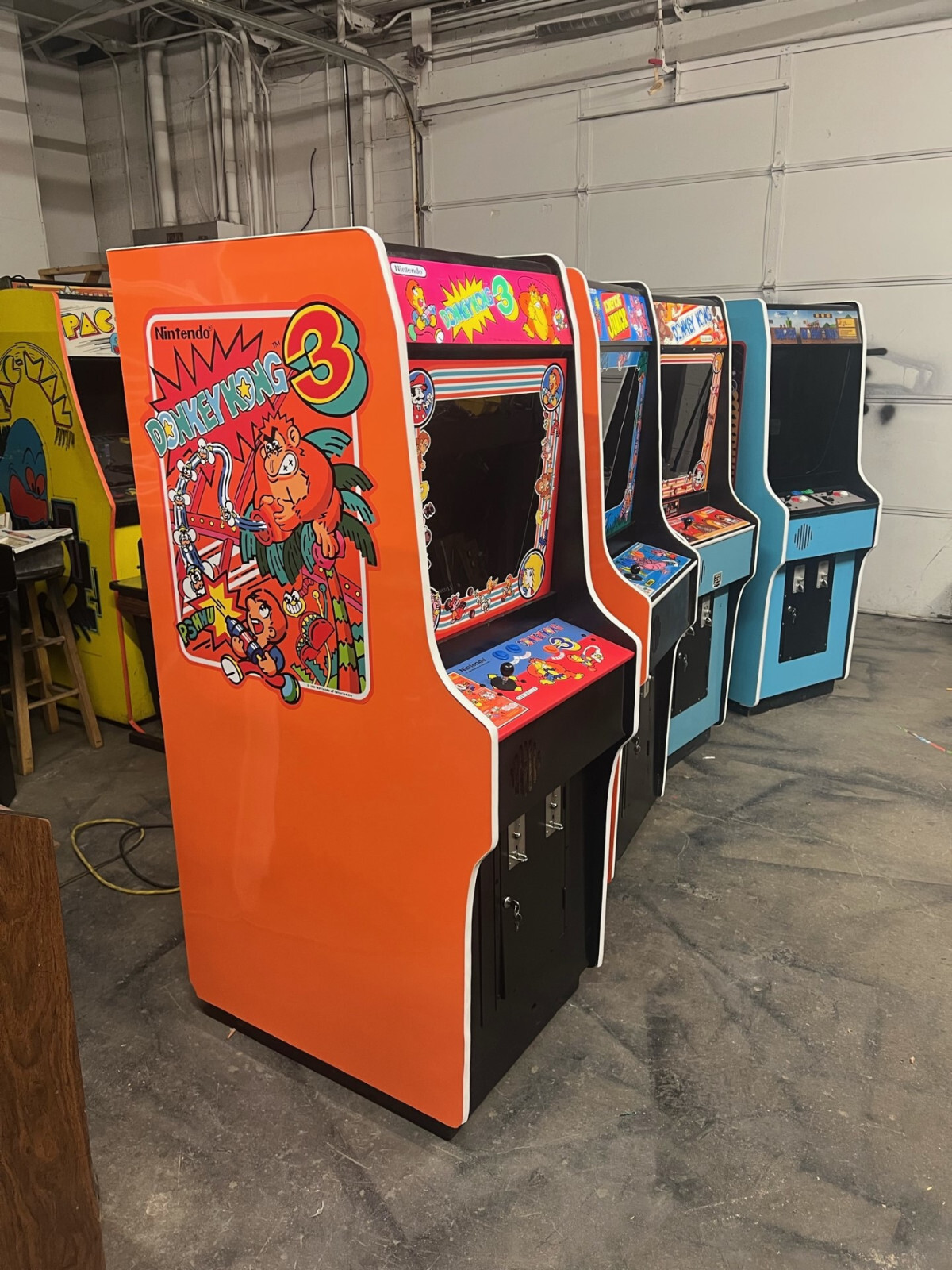 DONKEY KONG 3 ARCADE MACHINE by NINTENDO 1983 (Excellent