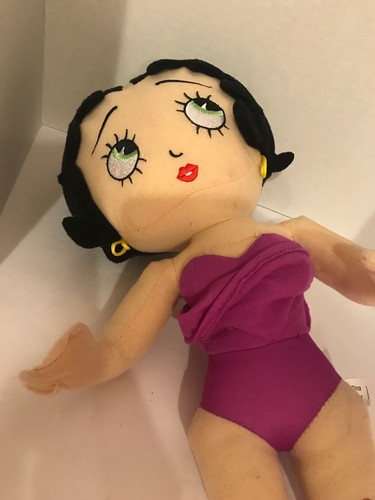Betty Boop 2013 Sugar Loaf. A Few Scuffs On The Doll. 17” Purple Heart On Leg