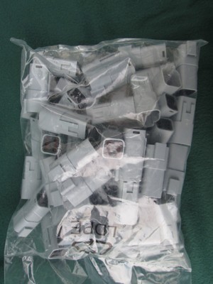 Molex 934444102 ML-XT Sealed 6 Circuit Receptacle Housing Small Rear Seal