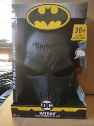 Batman Voice Changer Helmet DC Comics 2 Modes 30 + Sounds & Phrases