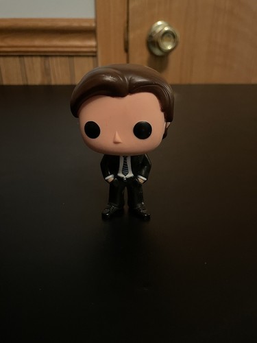 Funko Pop Supernatural Sam FBI Suit Hot Topic Exclusive #93 Loose OOB