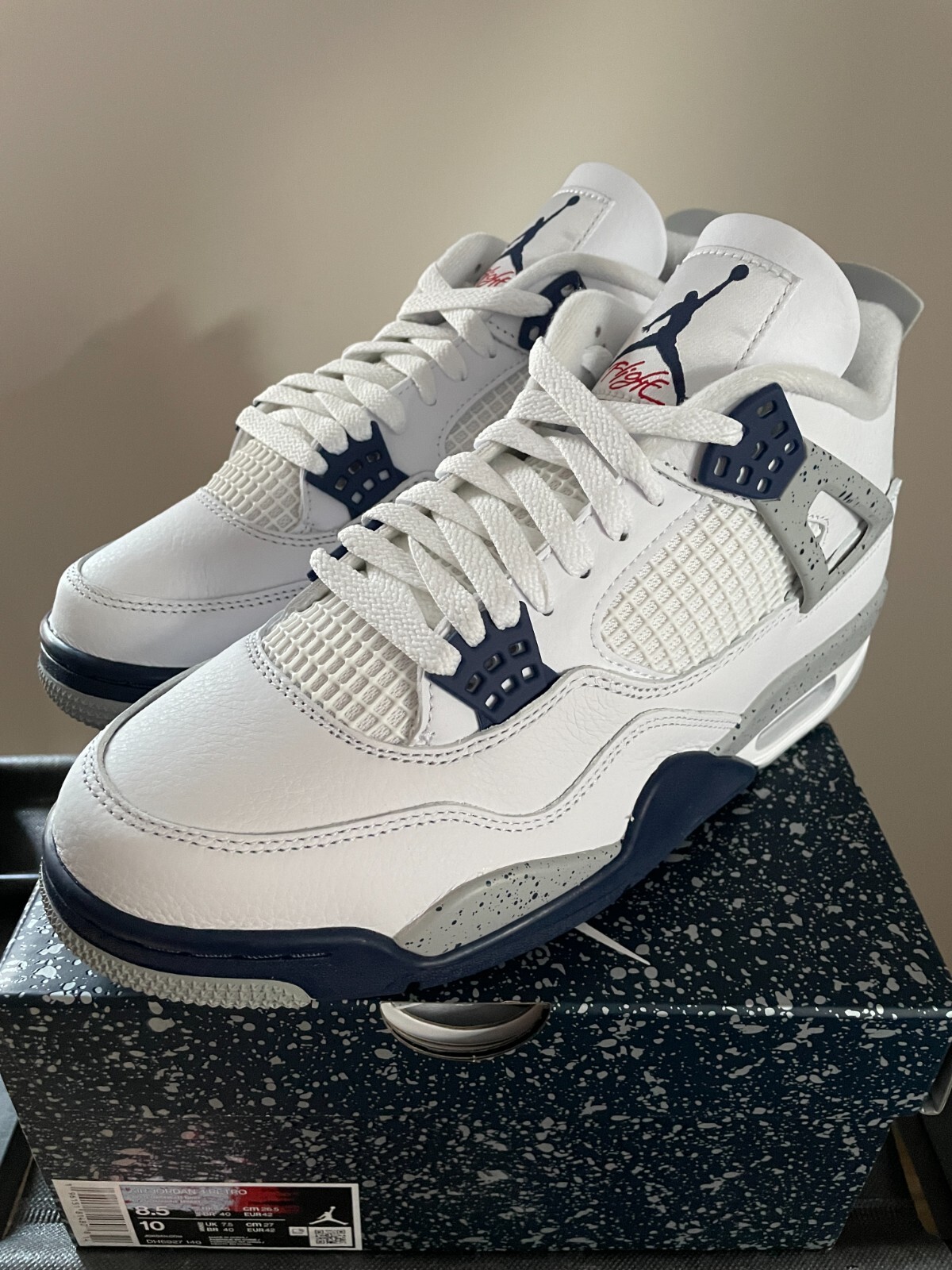 Jordan 4 Midnight Navy Retro Size 8.5 DH6927-140 NEW White Jordan 4 Midnight Navy Retro Size 8.5 DH6927-140 NEW White