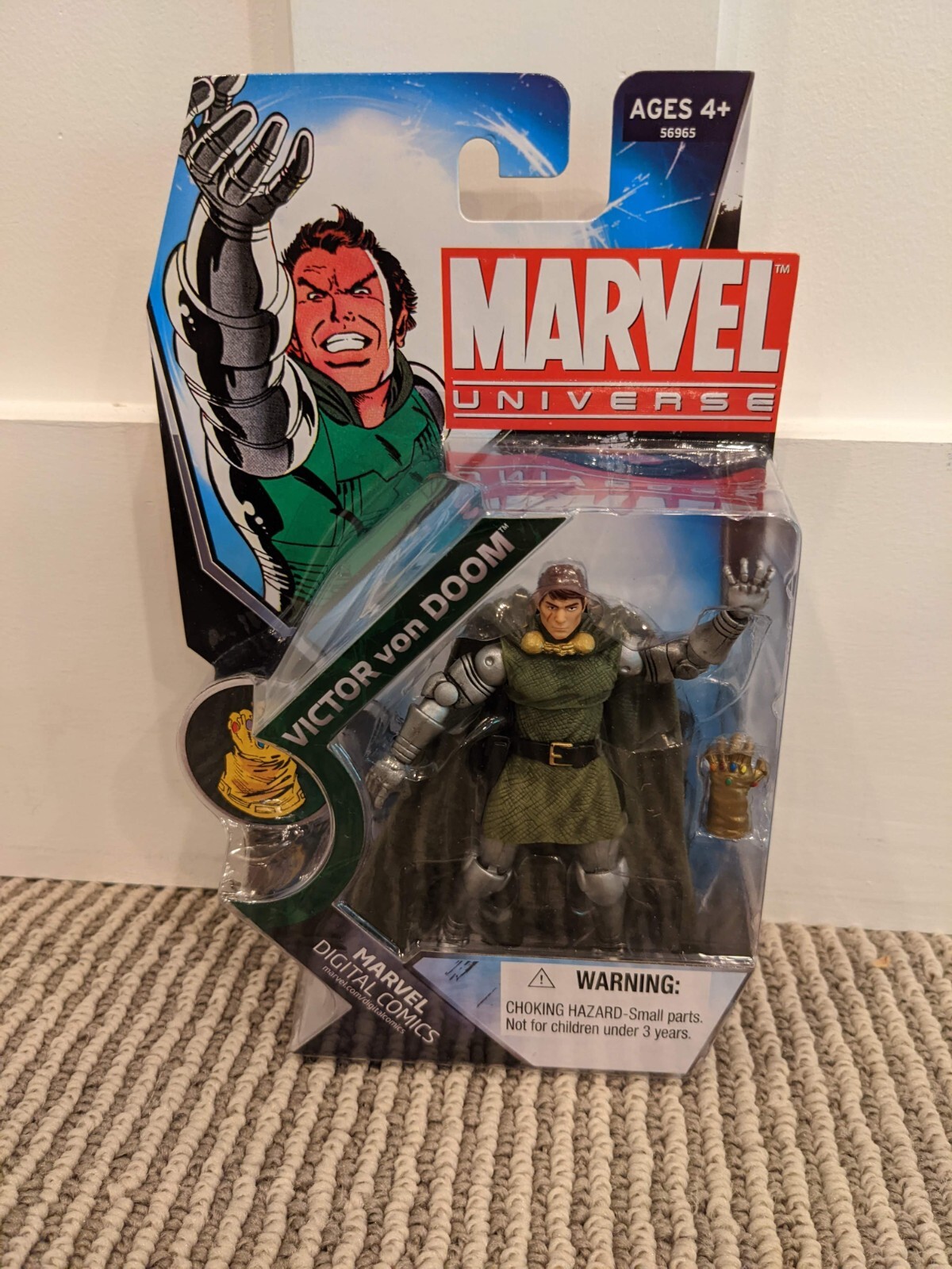 マーベルユニバース　 ヴィクター・フォン・ドゥーム フィギュア Marvel Universe Victor Von Doom 3.75