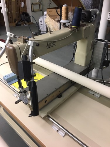 Bernina Industrial Quilting/Sewing Machine & Table