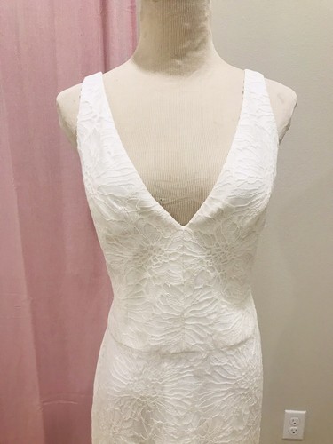 Pre-owned Vera Wang Authentic  Malory Lace Wedding Dress Size 10 Msrp $4190 In White