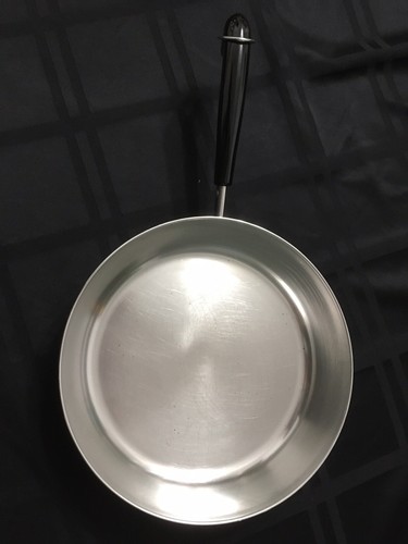 Revere Ware Skillet fry pan vintage 9 inch  1801 COPPER bottom Cookware Made USA
