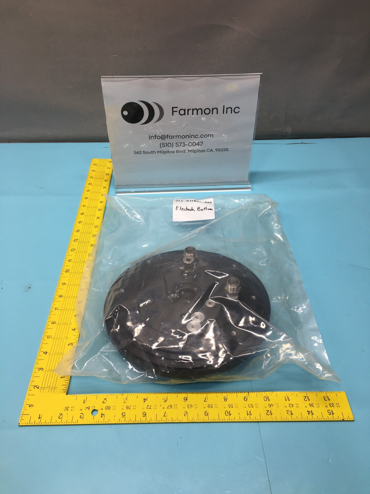 LAM 715-011630-001 PEDESTAL ESC, 131879