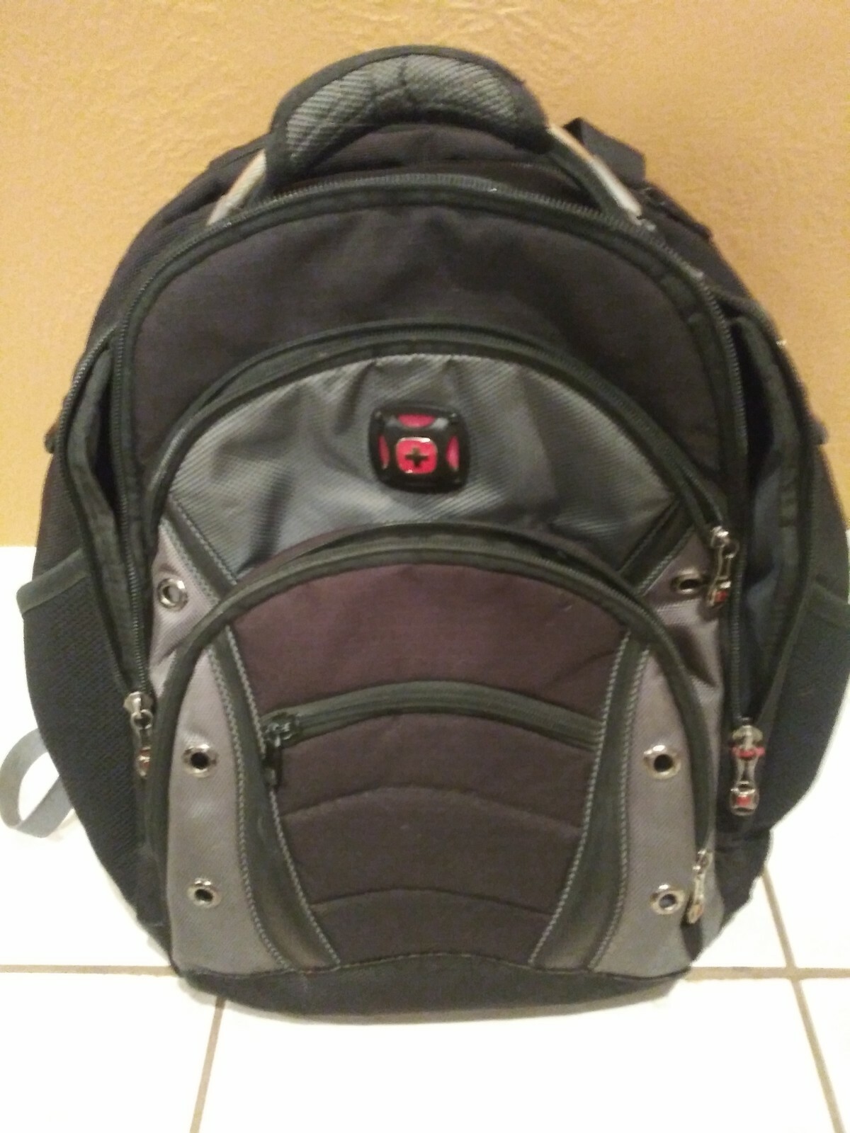 Wenger Synergy Swiss Gear Backpack
