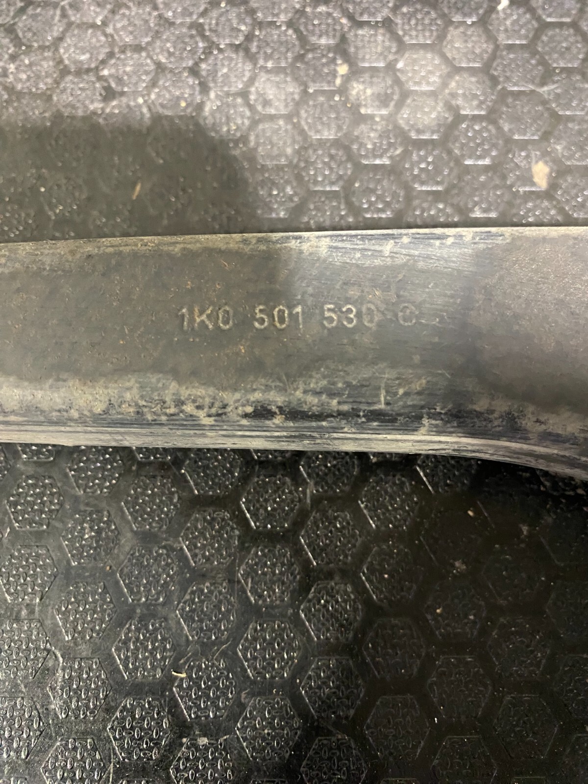 Volkswagen MK5/6 Rear Control Arm 1K0501530C - thumbnail 2