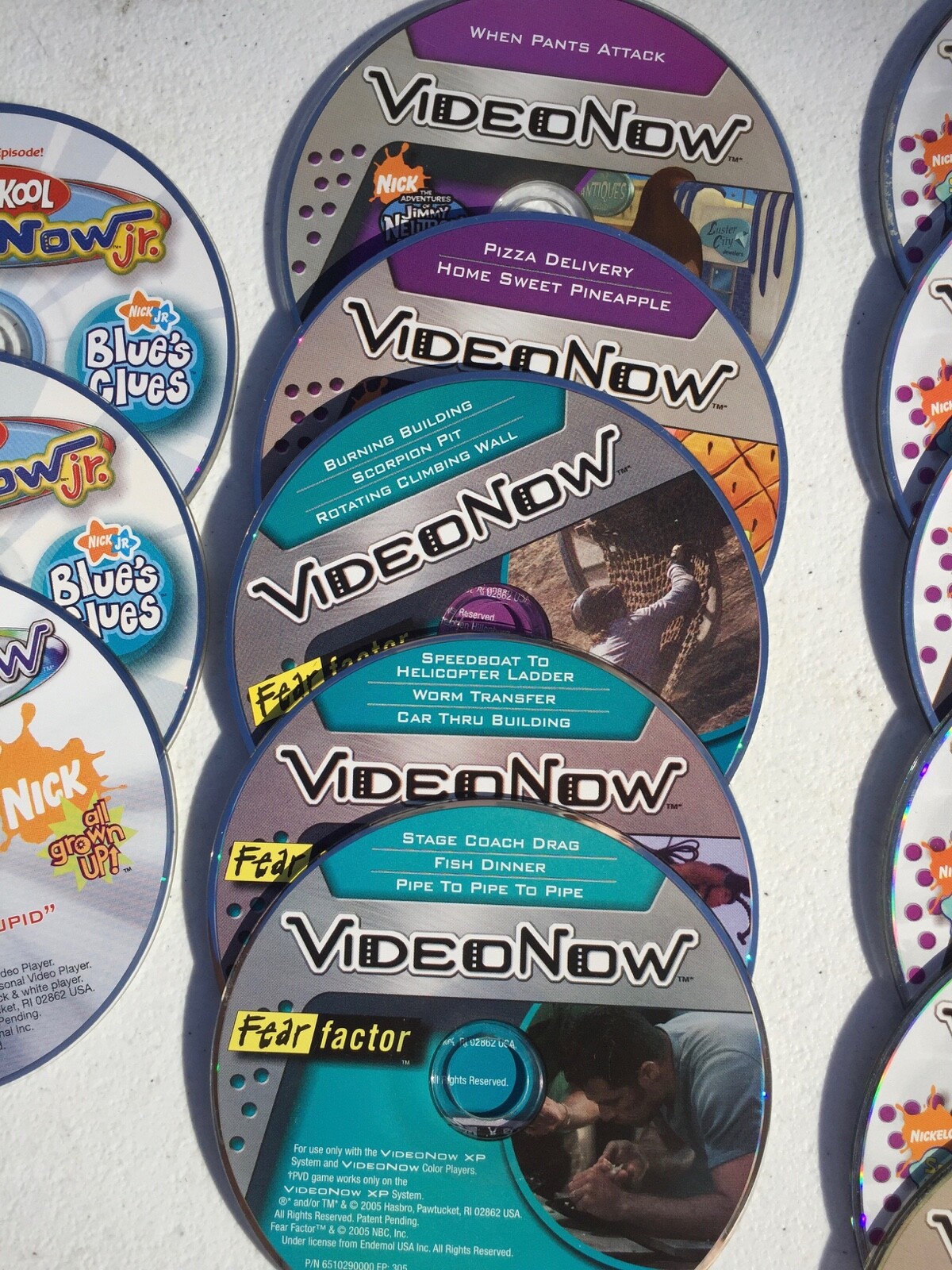 Video Now Color Disc Player Portable Pink w/ Case, 2 Video Cases & 14 Disc