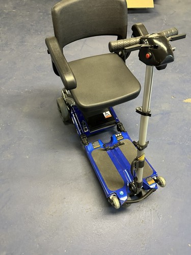 Luggie S  Blue - Lightweight Foldable Mobility Scooter, Lithium Ion   Battery