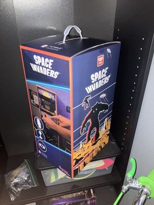 New Space Invaders 1/4 Scale Arcade Cabinet  NUMSKULL Mini Toy Game