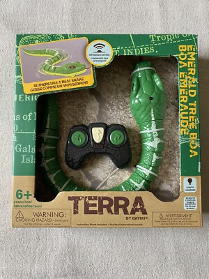TERRA By Battat Remote Control Snake, Infrared Control, Lights, BRAND NEW Green