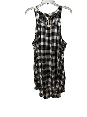 Torrid NWT Size 2X Black and white Goddess tank