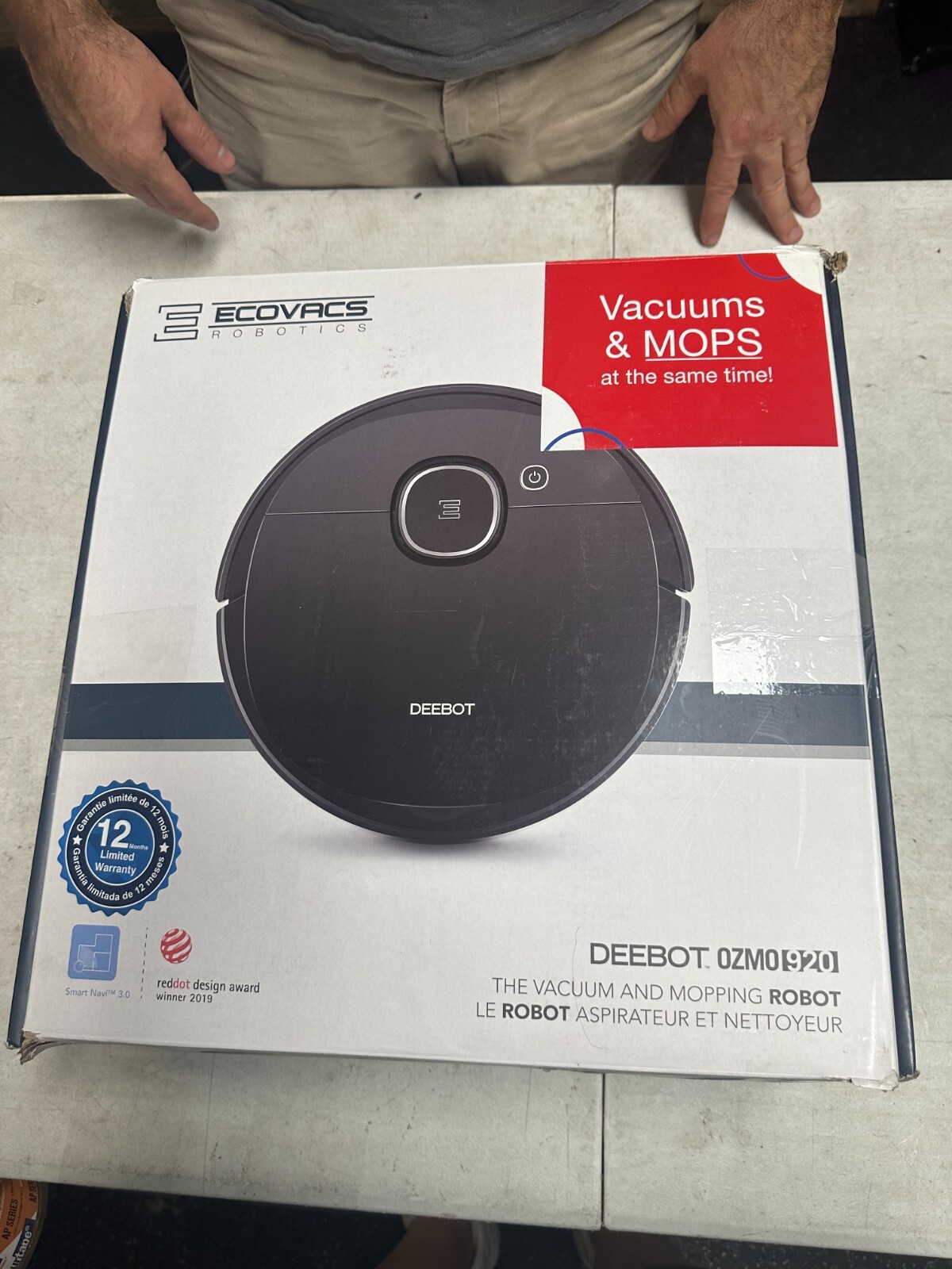 本日価格  ECOVACS DEEBOT OZMO 920 BLACK 付属品有 Ecovacs DEEBOT OZMO 920 2-in-1 Vacuuming and Mopping Robot