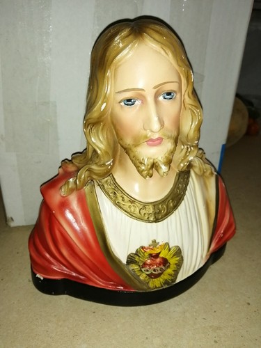 Beautifull  Jesus Crist bust chalk walk Religious item.