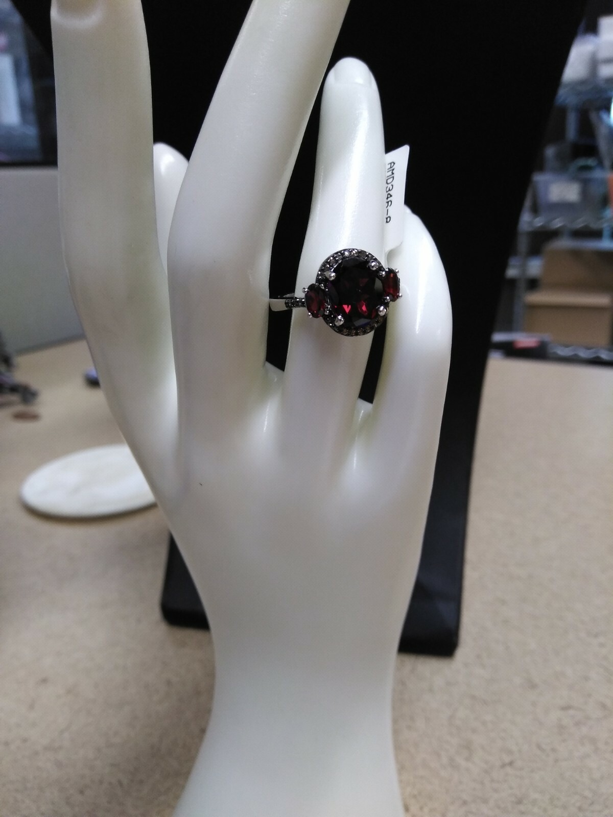 【完売商品】トムウッド/Mined Ring/Red Garnet/サイズ58 完売商品】トムウッド/Mined Ring/Red Garnet/サイズ58 - メルカリ