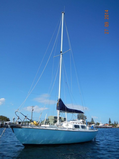 yacht - keel boat - sleeps 4 sail boats gumtree