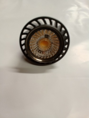 Triangle Bulb GU5.3 Base 8W DC12v MR16 Mini Reflector Very Wide LED Flood Light