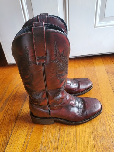 Size 7 D