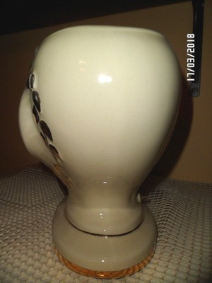 VINTAGE: 1960's TV LAMP: GOLD CREAM VASE with LIGHTED YELLOWSTONE SCENIC FRONT