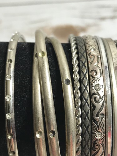 Mixed Lot of various Gold/Silver/base metal tone Bracelet Jewelry Bangles