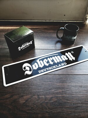 Vintage plaque metal DOBERMAN DEUTSCHLAND NEUF + Mug NEUF collection