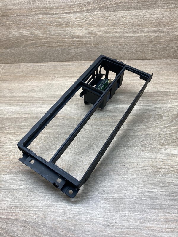 1384141 ContrÃ´Le Climatisation / Radiateur ContrÃ´Le Bordure Bmw 5 E34