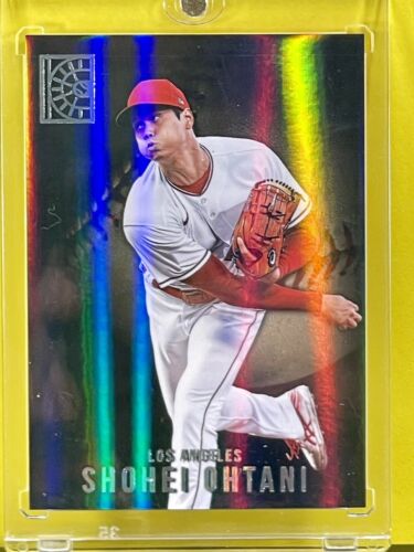 Shohei Ohtani MINT SILVER HOLO REFRACTOR PANINI Baseball Shohei Ohtani MINT SILVER HOLO REFRACTOR PANINI Baseball
