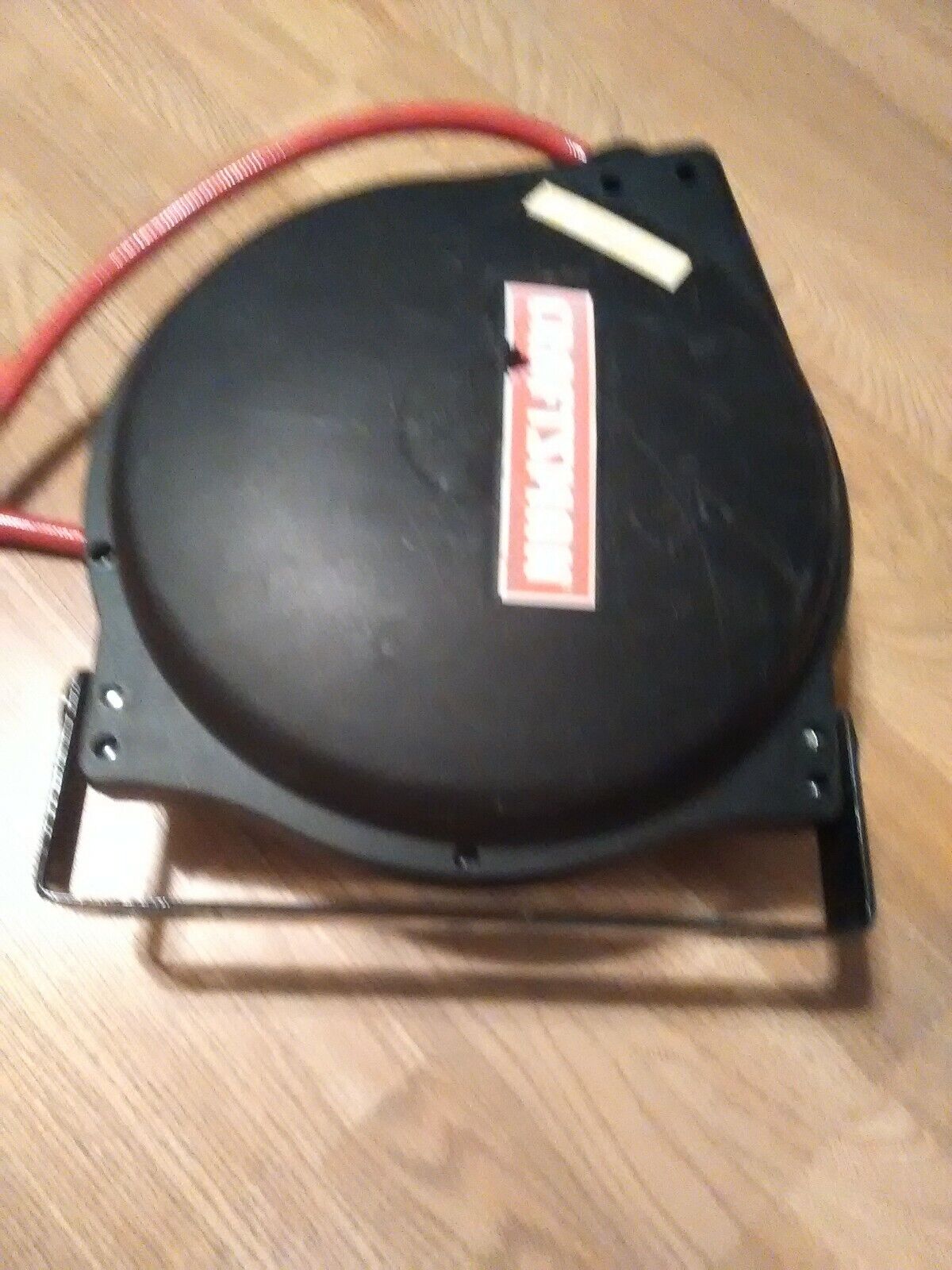 CRAFTSMAN AIR HOSE WITH REEL WITH WEAR. SCRATCHES.