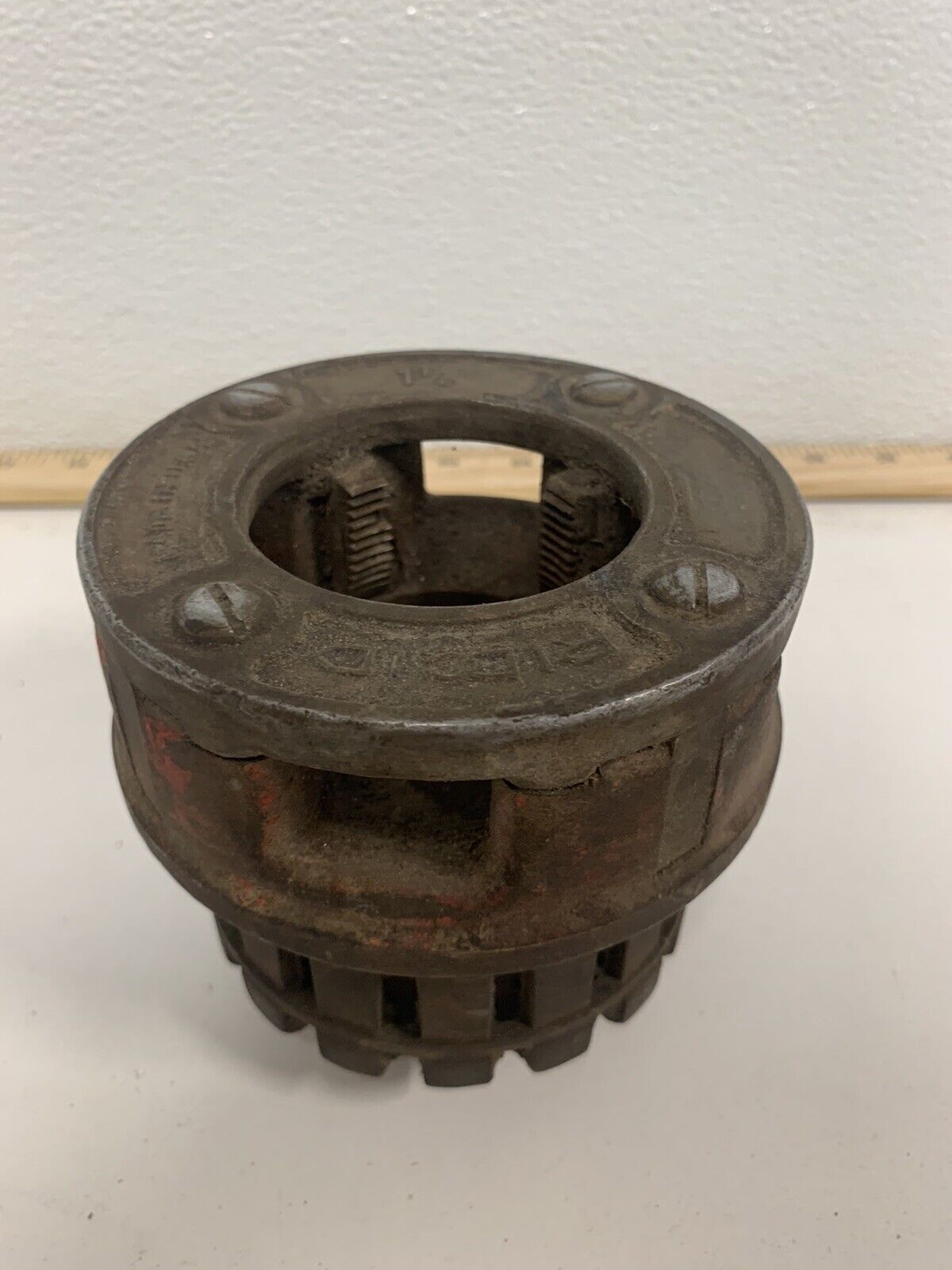 RIDGID 12 R NPT 1 1 2 37410 1.5 Threader Die Head